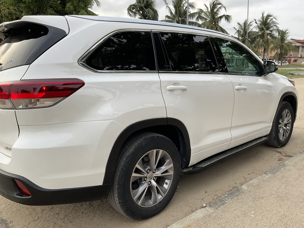 2014 Toyota Highlander XLE For Sale.