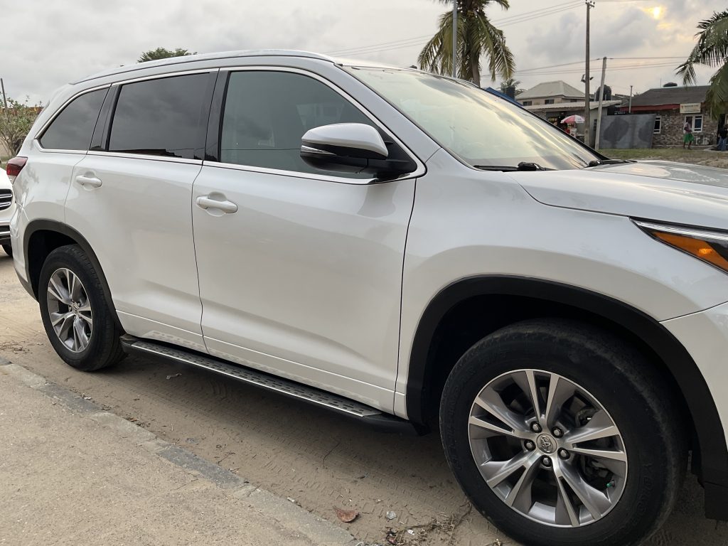 2014 Toyota Highlander XLE For Sale.