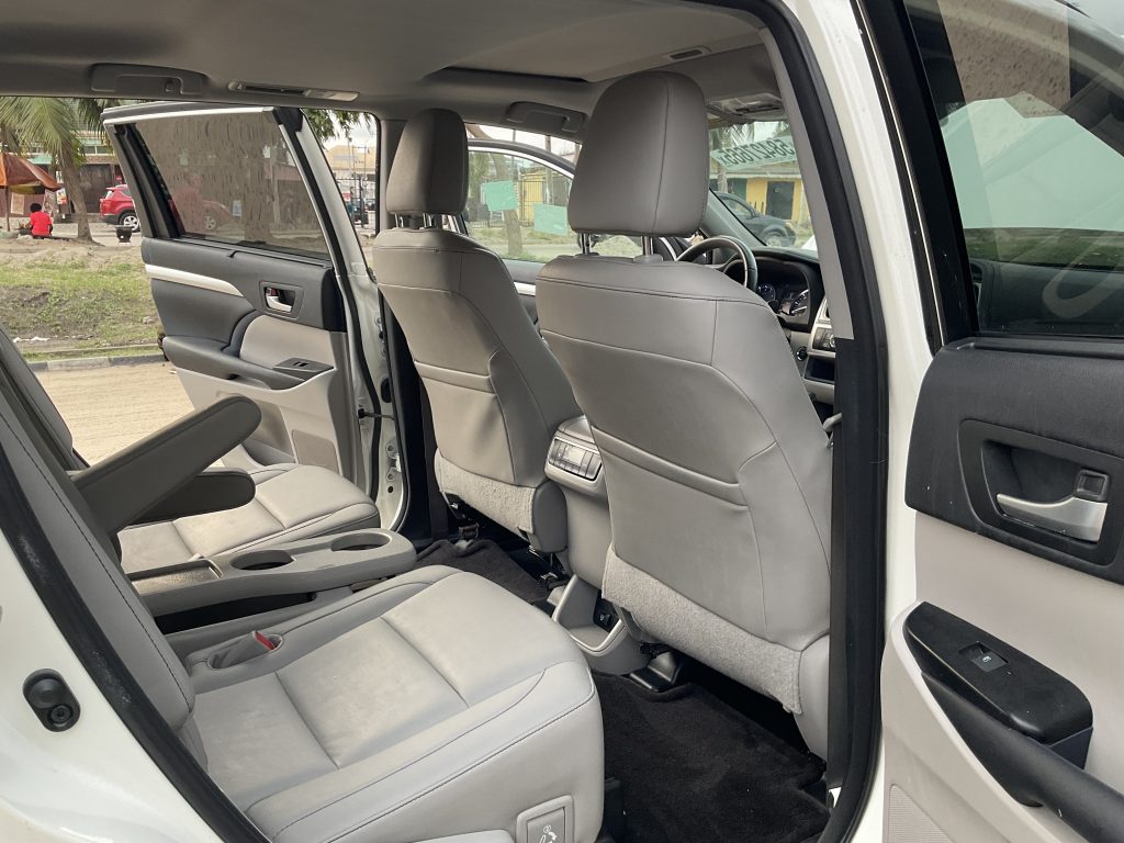 2014 Toyota Highlander XLE For Sale.