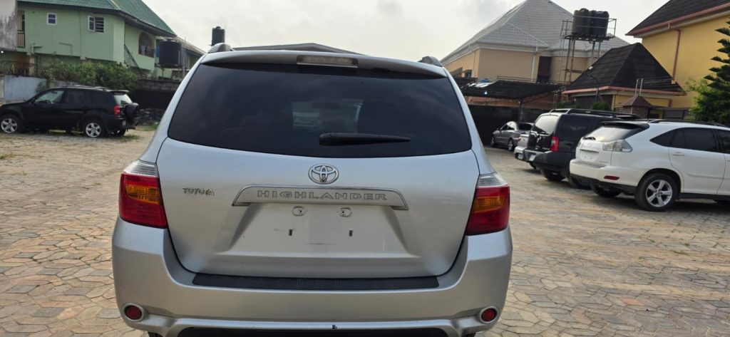 2009 Toyota Highlander Sport 4 Plugs