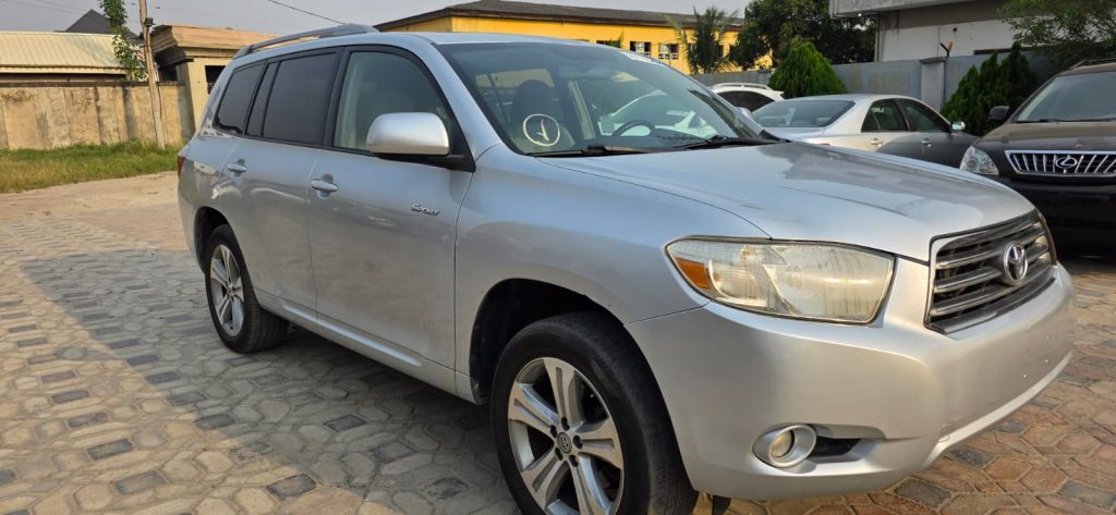2008 Toyota Highlander Sport