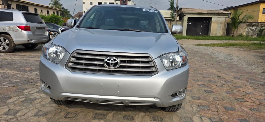 2009 Toyota Highlander Sport 4 Plugs