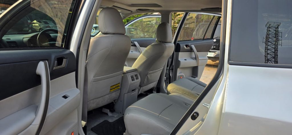 2008 Toyota Highlander Sport