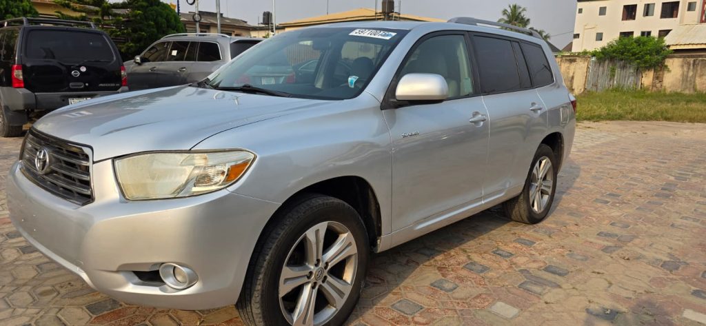 2008 Toyota Highlander Sport