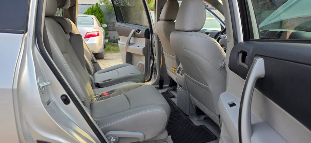 2008 Toyota Highlander Sport